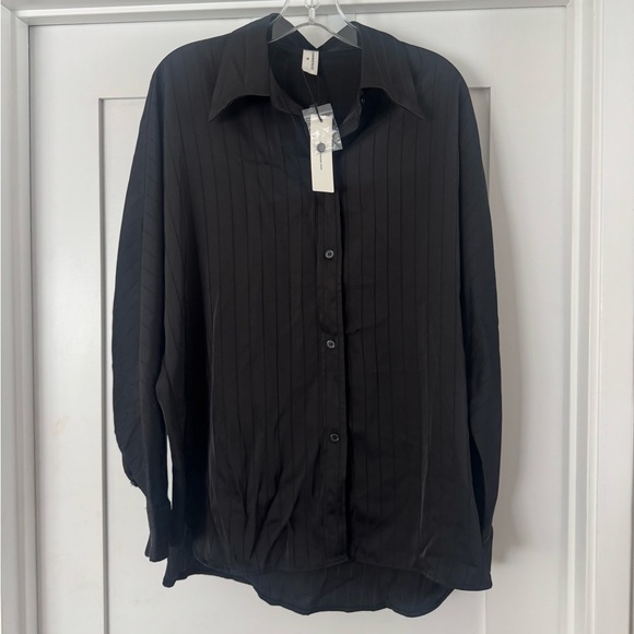 Commense Charlotte Oversized Button Up Collared Shirt - Picture 5 of 6